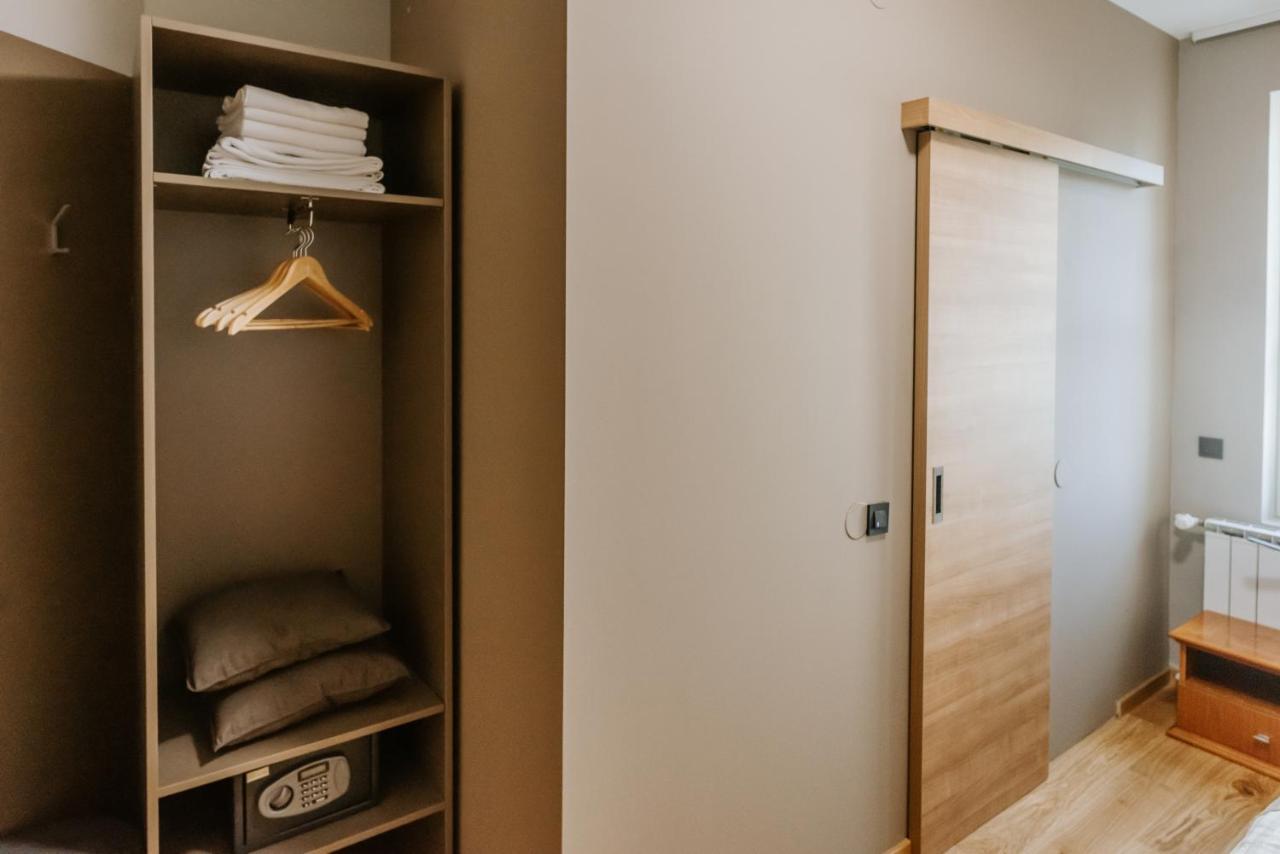 Rooms Verde Petrovče Eksteriør billede